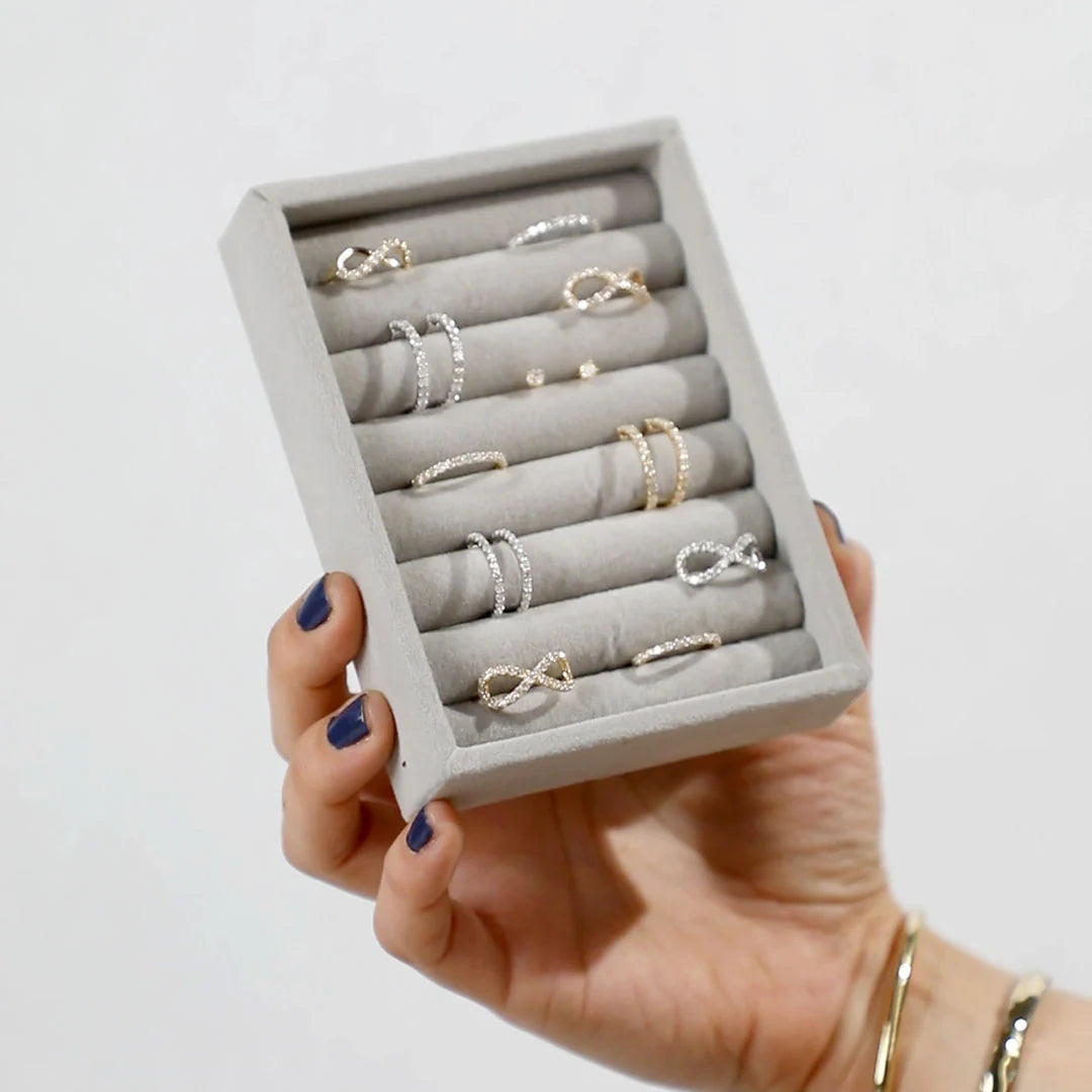 jewelery-box (1).webp__PID:18fc81e1-6843-4d4a-84ce-7d304eaa48c7
