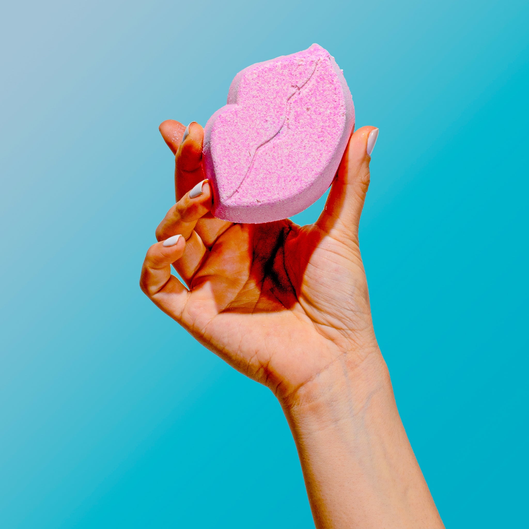Kiss Me Luxury Bath Bomb + Genuine Diamond