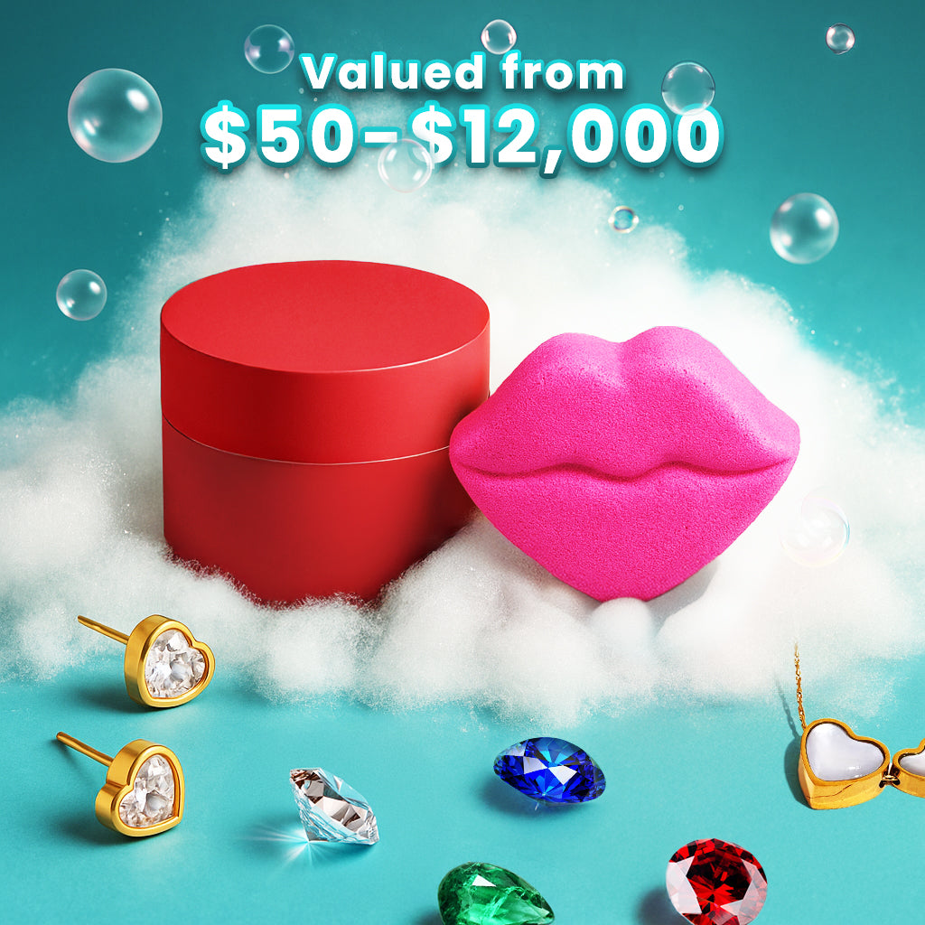Smooch Bath Bomb w/ Surprise 18K Gold-Plated Jewelry Inside